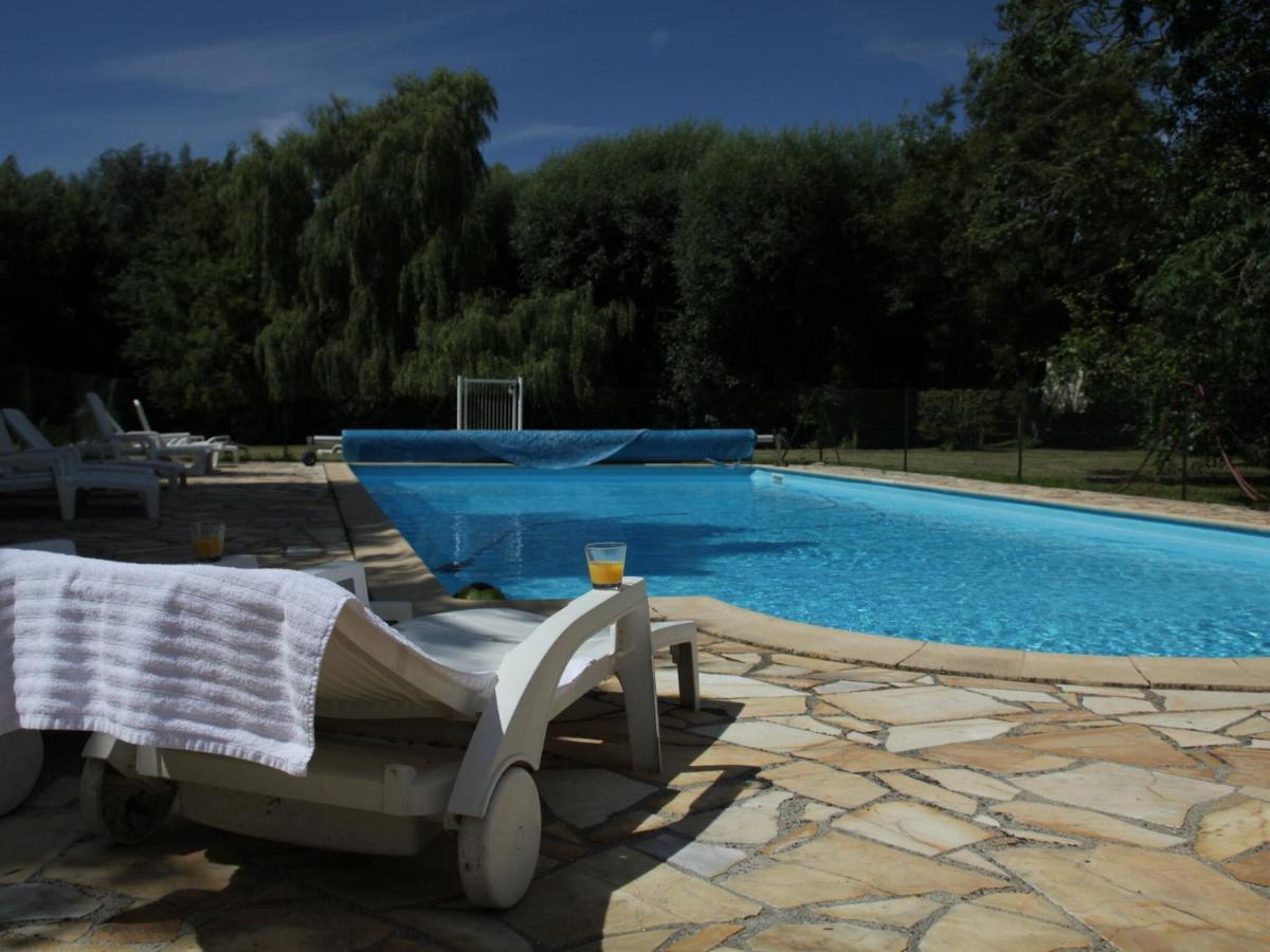 Beautiful Holiday Home With Pool กองด์ ภายนอก รูปภาพ